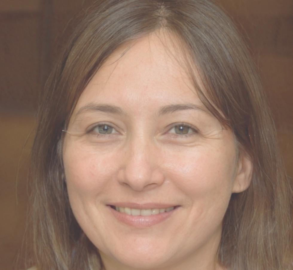 Portrait of insurance specialist instructor Mia Cartwright