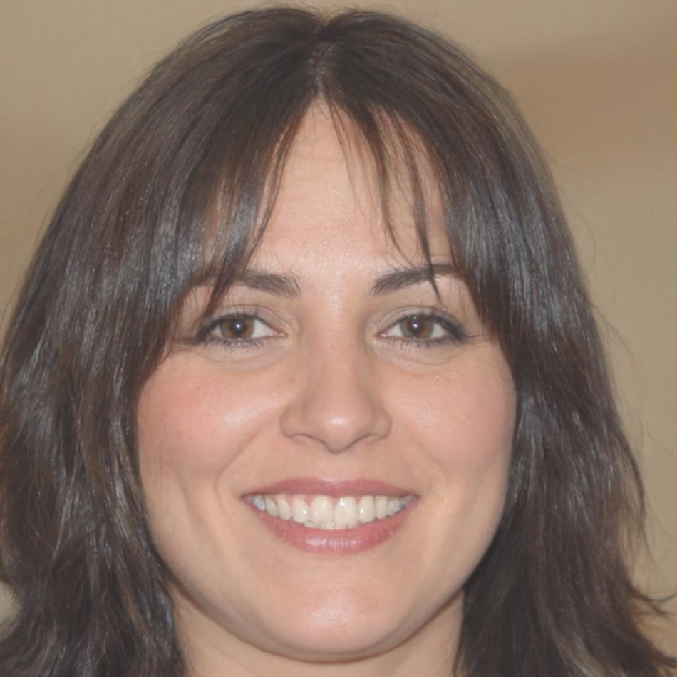 Elara Thornfield, Lead Financial Educator